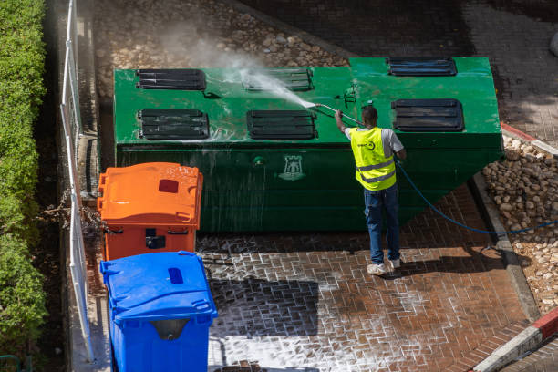 Best Deck Cleaning Services  in Martinsvle, IL